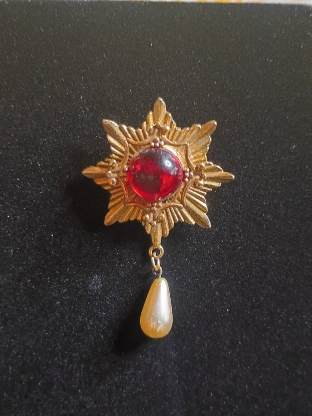 vintage starburst brooch